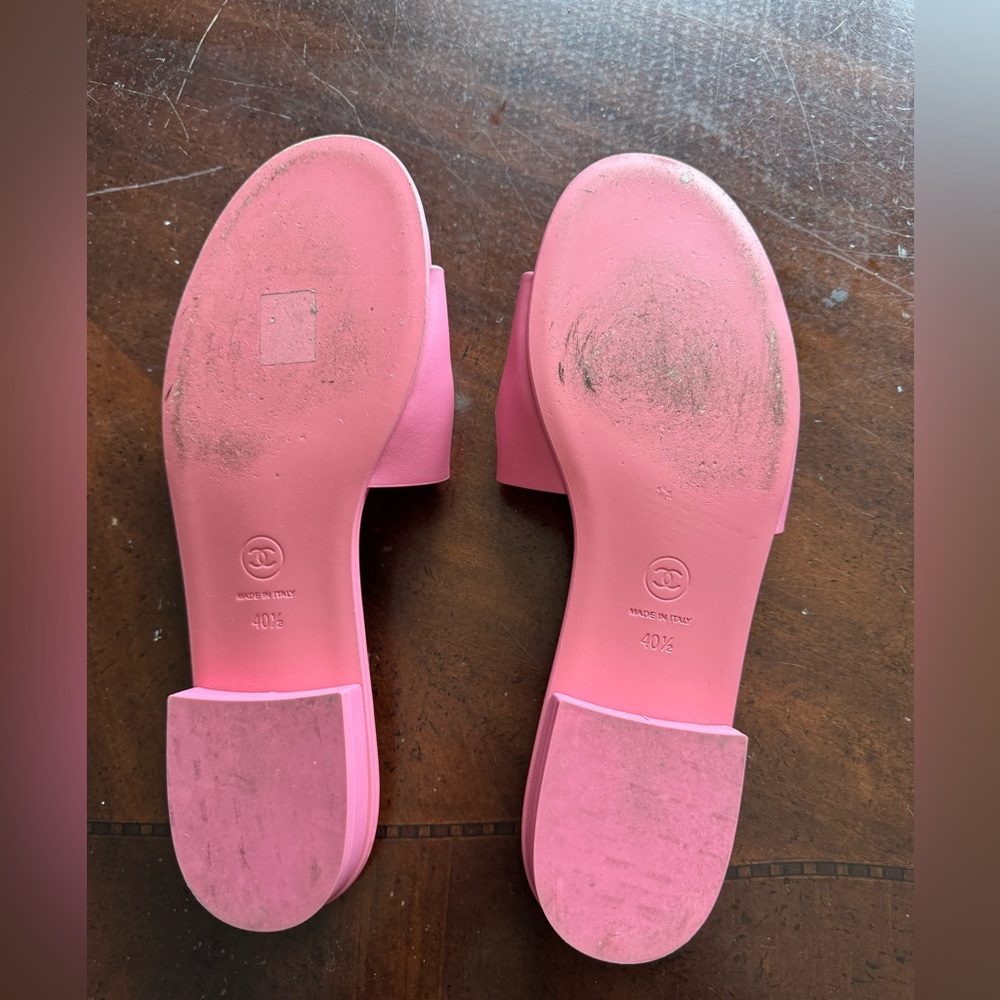 Chanel slides - Picture 6 of 15